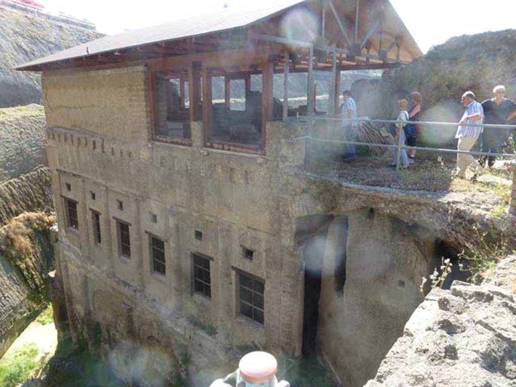 Ins. Or. 1. 2, Herculaneum. June 2012. East façade of “tower room”, looking south.
Photo courtesy of Michael Binns.